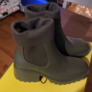 Circus. NY moto must-have boots. chunky lug soles - 3 inch wide Heel.